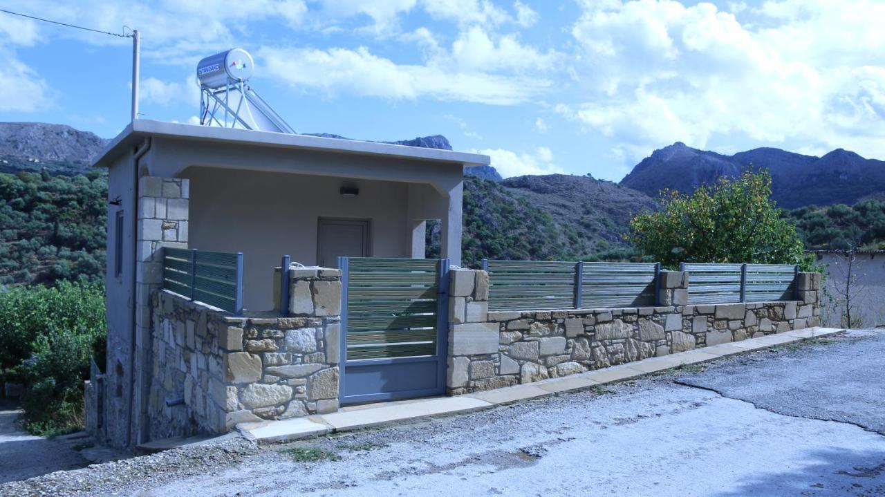 Mouri Village Aikirgiannis Eksteriør bilde